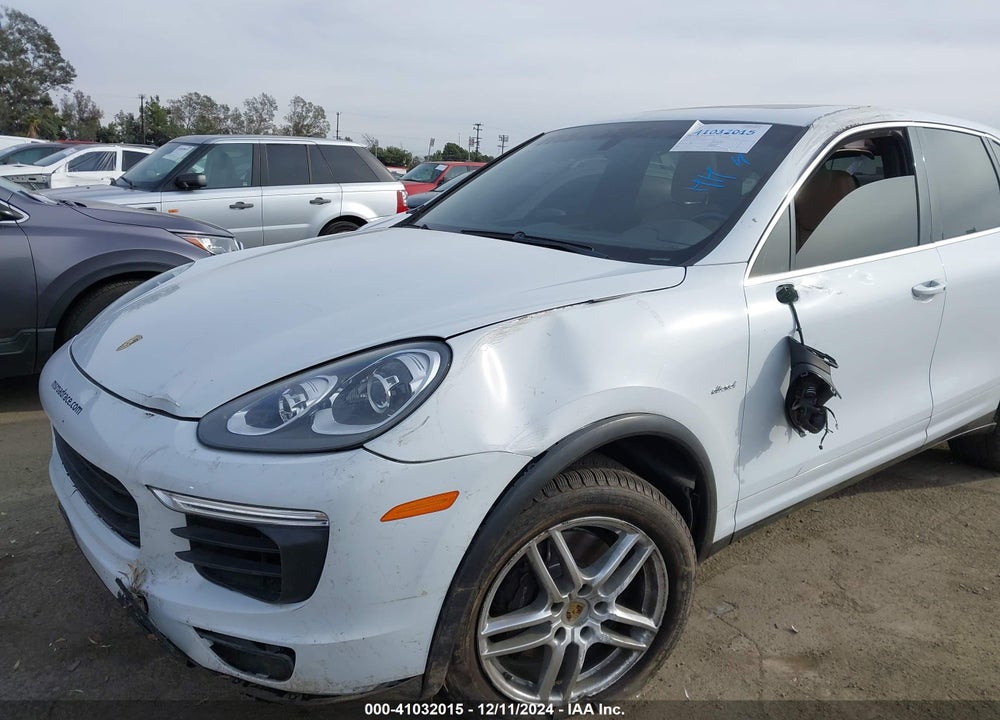 2015 PORSCHE CAYENNE VIN: WP1AF2A21FLA35831