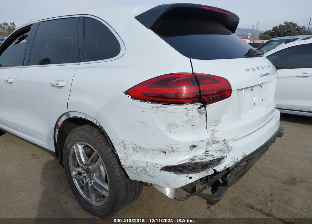 2015 PORSCHE CAYENNE VIN: WP1AF2A21FLA35831