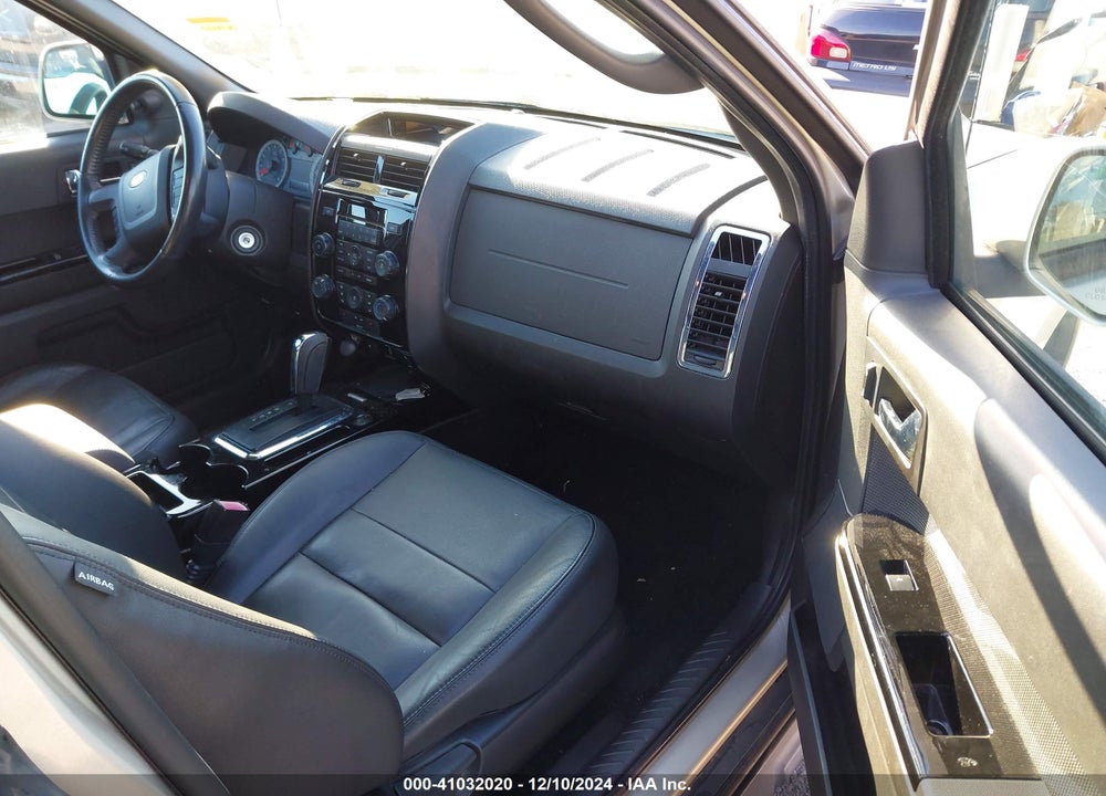 2010 FORD ESCAPE LIMITED VIN: 1FMCU0E76AKC63084