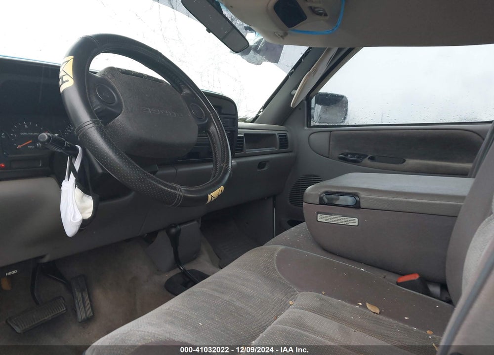 1995 DODGE RAM 2500 VIN: 1B7KF26CXSS166523
