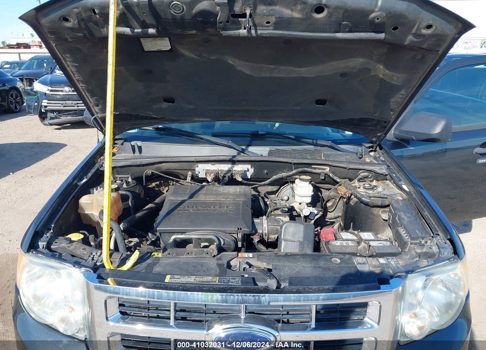 2009 FORD ESCAPE XLT VIN: 1FMCU93GX9KC38658