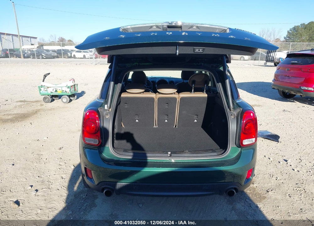 2018 MINI COUNTRYMAN COOPER S VIN: WMZYT5C39J3E62525