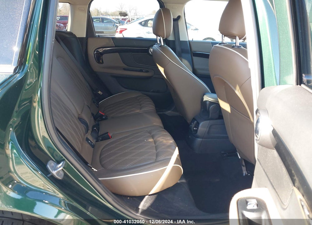 2018 MINI COUNTRYMAN COOPER S VIN: WMZYT5C39J3E62525