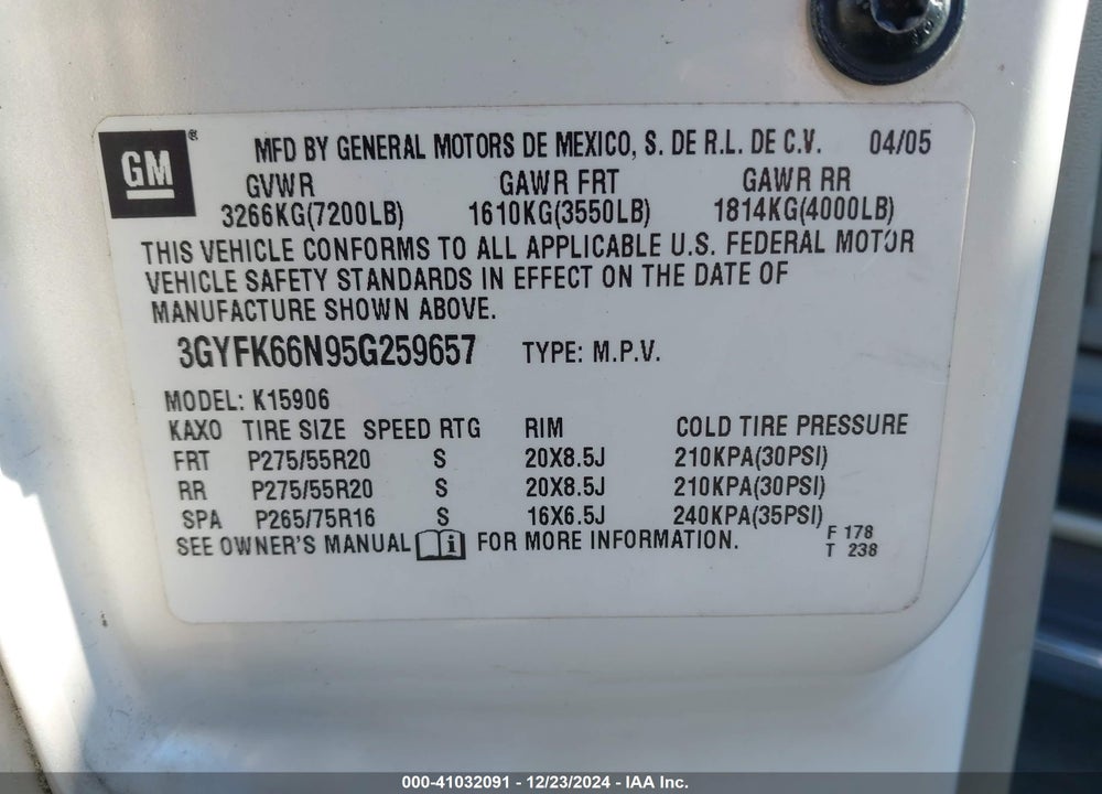 2005 CADILLAC ESCALADE ESV PLATINUM EDITION VIN: 3GYFK66N95G259657