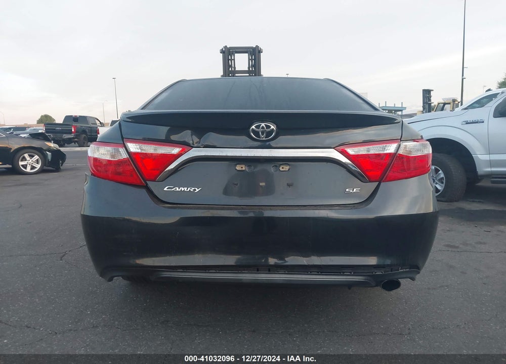 2017 TOYOTA CAMRY SE VIN: 4T1BF1FK5HU414705