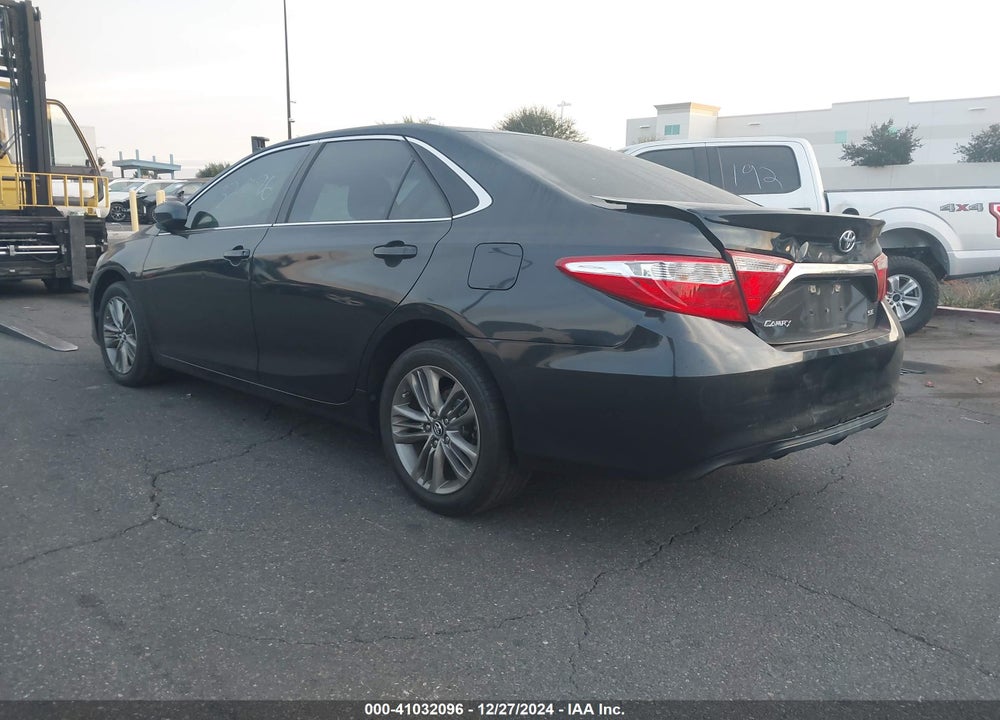 2017 TOYOTA CAMRY SE VIN: 4T1BF1FK5HU414705