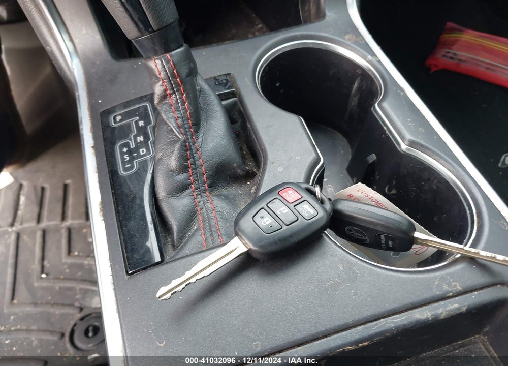 2017 TOYOTA CAMRY SE VIN: 4T1BF1FK5HU414705