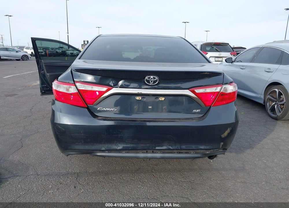 2017 TOYOTA CAMRY SE VIN: 4T1BF1FK5HU414705