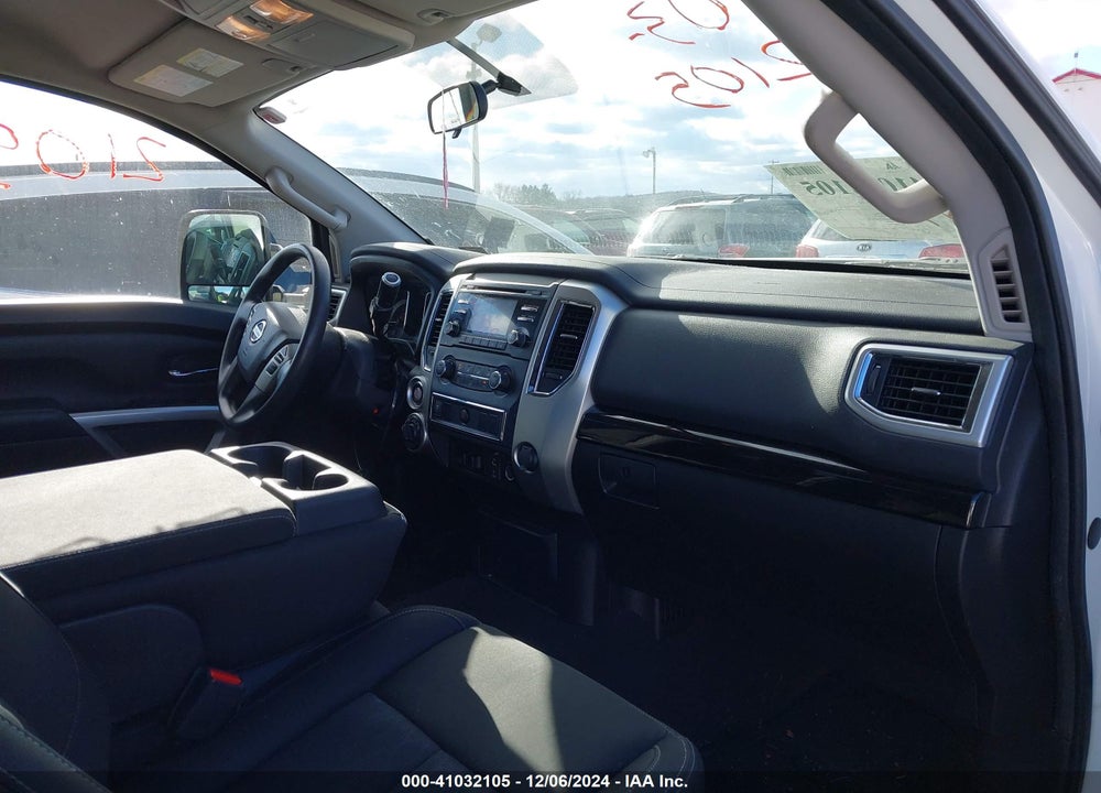 2017 NISSAN TITAN XD SV DIESEL VIN: 1N6BA1F36HN543720