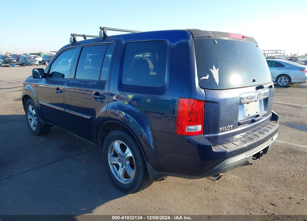 2013 HONDA PILOT EX VIN: 5FNYF3H43DB015433