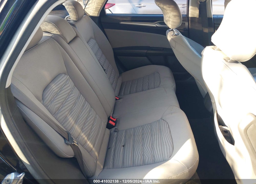 2016 FORD FUSION S VIN: 3FA6P0G74GR202428