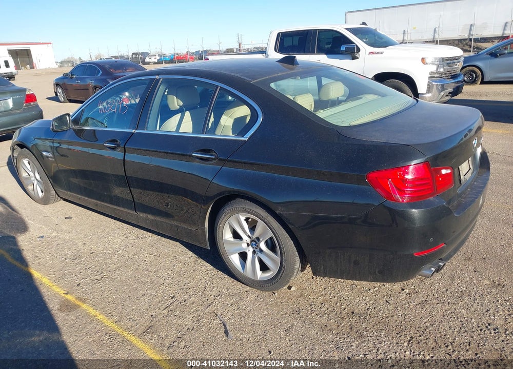 2012 BMW 528I XDRIVE VIN: WBAXH5C50CDW10616