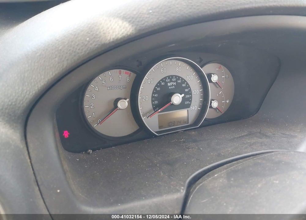 2007 KIA RONDO VIN: KNAFG525077087912