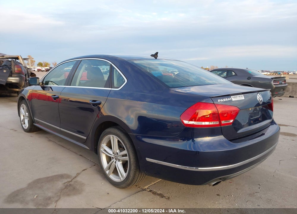 2013 VOLKSWAGEN PASSAT 3.6L V6 SEL PREMIUM VIN: 1VWCM7A31DC072300