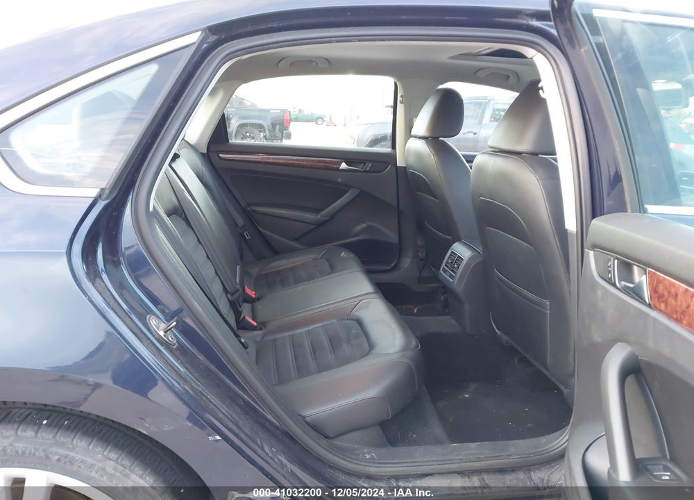 2013 VOLKSWAGEN PASSAT 3.6L V6 SEL PREMIUM VIN: 1VWCM7A31DC072300