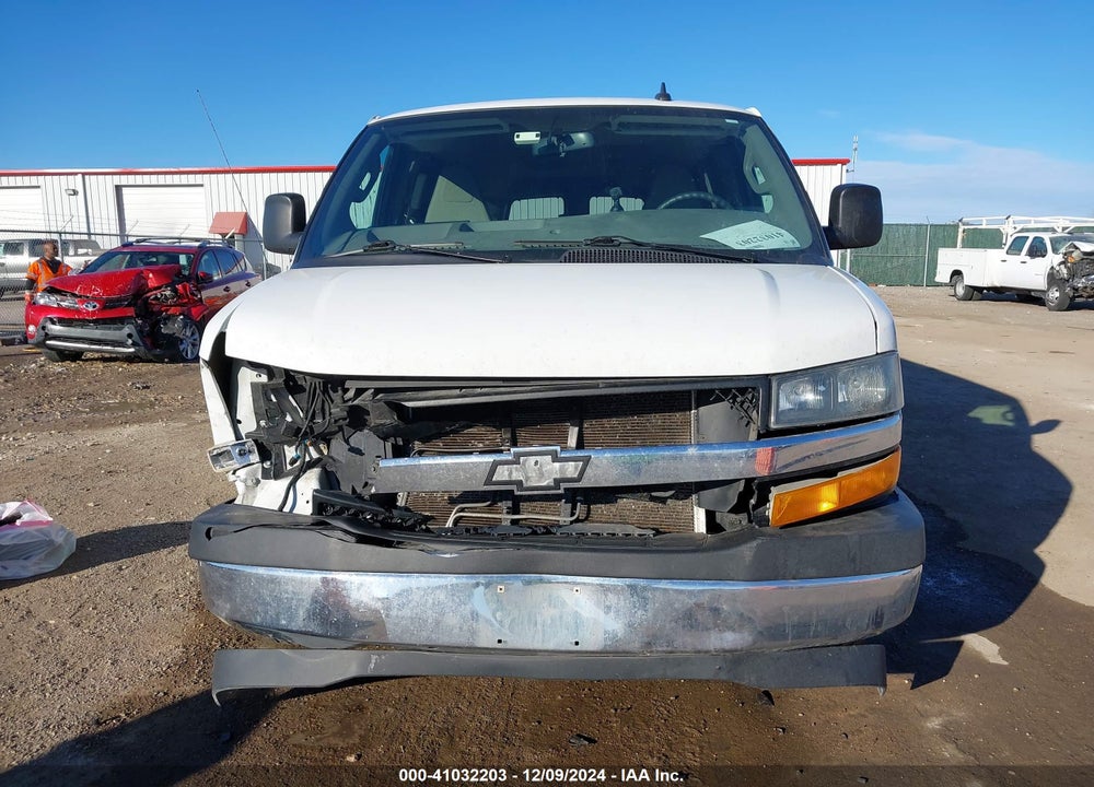 2018 CHEVROLET EXPRESS 3500 LT VIN: 1GAZGPFG7J1334885