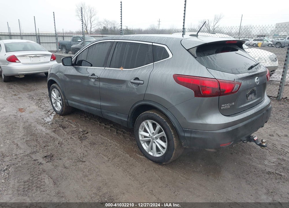 2018 NISSAN ROGUE SPORT S VIN: JN1BJ1CP7JW158308