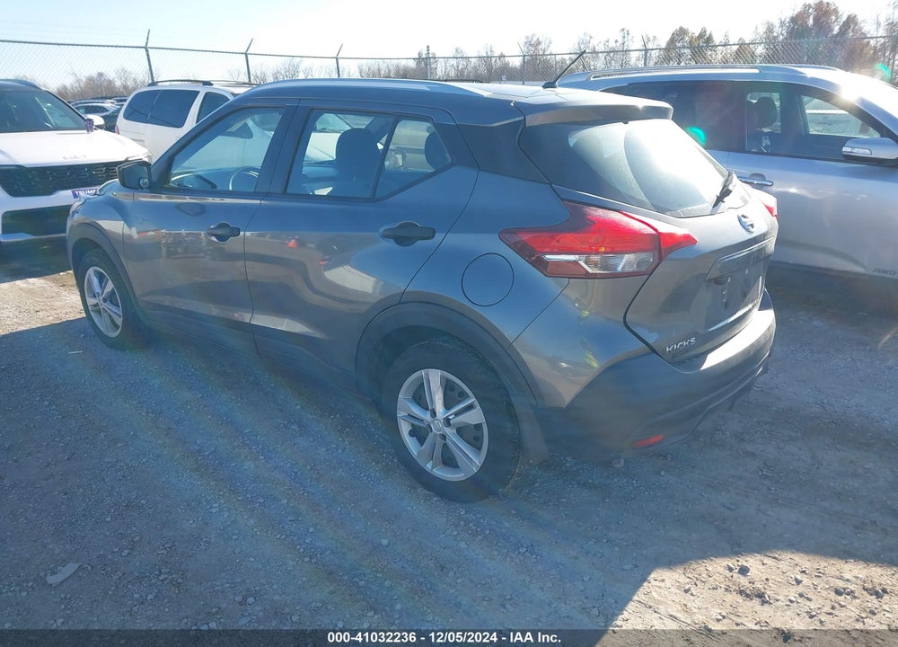 2019 NISSAN KICKS S VIN: 3N1CP5CU5KL556849