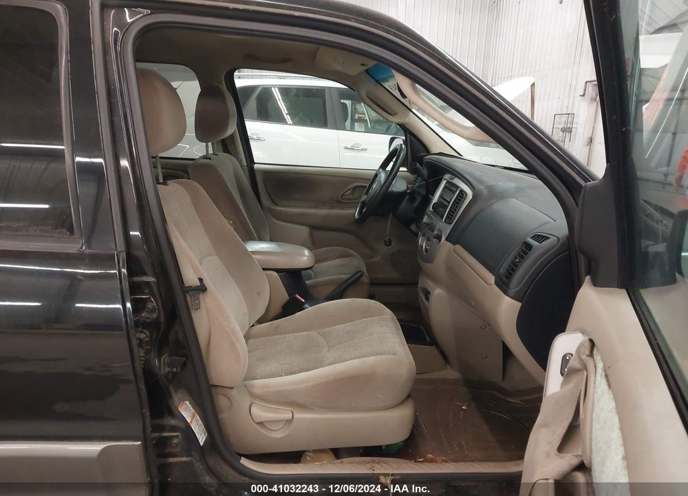 2003 MAZDA TRIBUTE LX V6 VIN: 4F2CZ94193KM43752