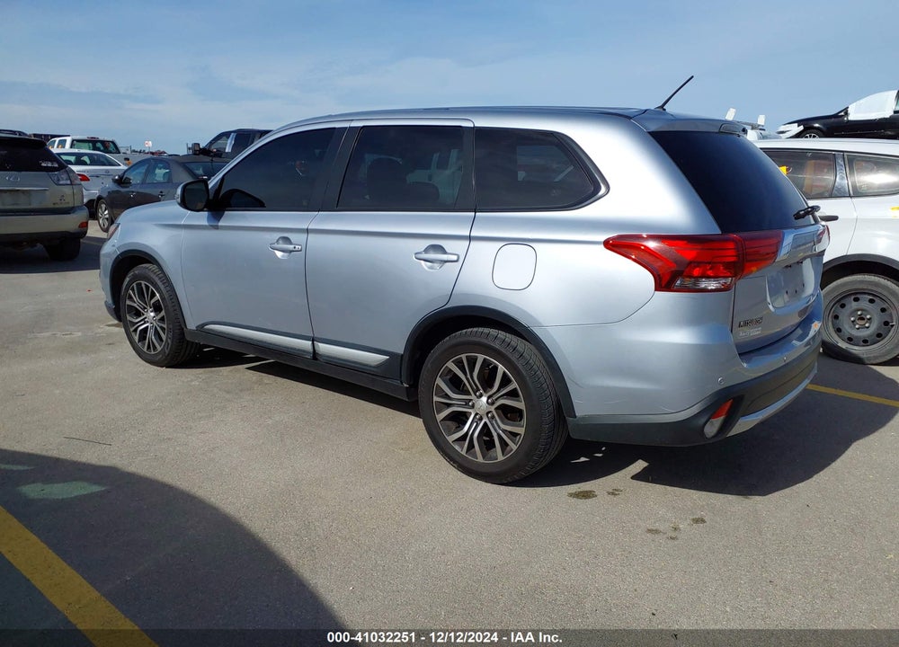 2016 MITSUBISHI OUTLANDER SE VIN: JA4AD3A34GZ057272