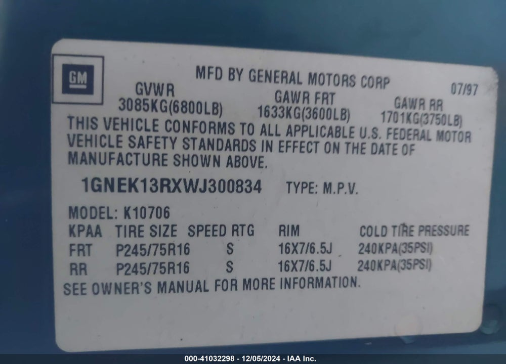 1998 CHEVROLET TAHOE LS VIN: 1GNEK13RXWJ300834