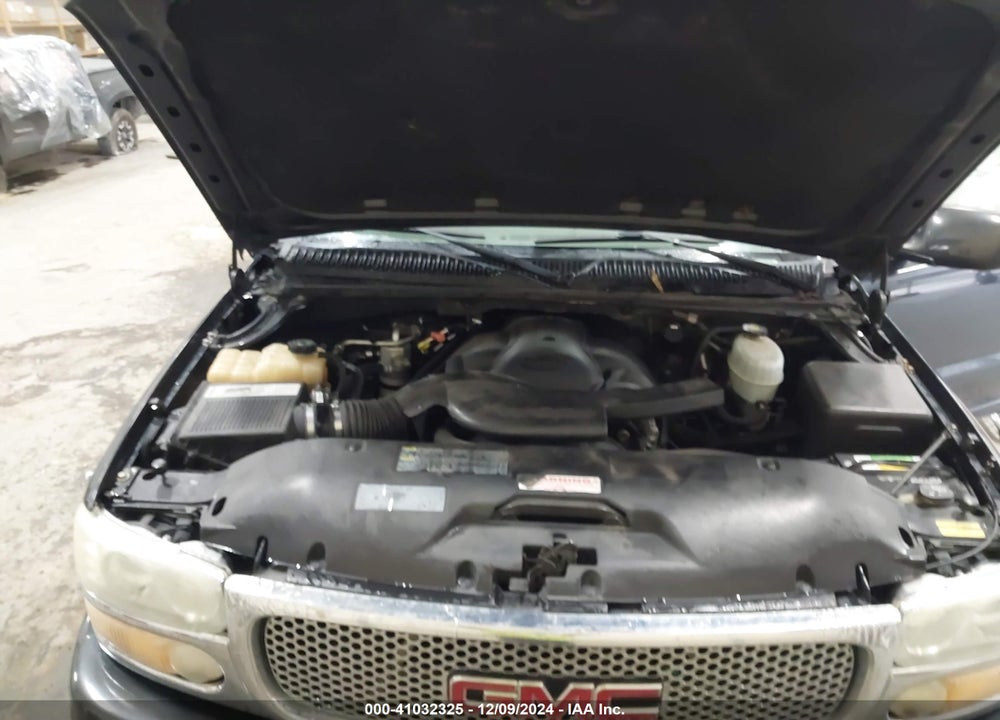 2004 GMC YUKON XL 1500 DENALI VIN: 1GKFK66U04J183826