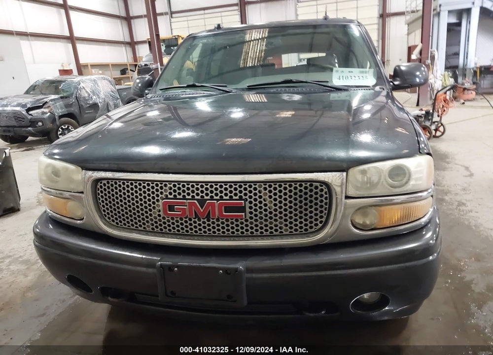 2004 GMC YUKON XL 1500 DENALI VIN: 1GKFK66U04J183826