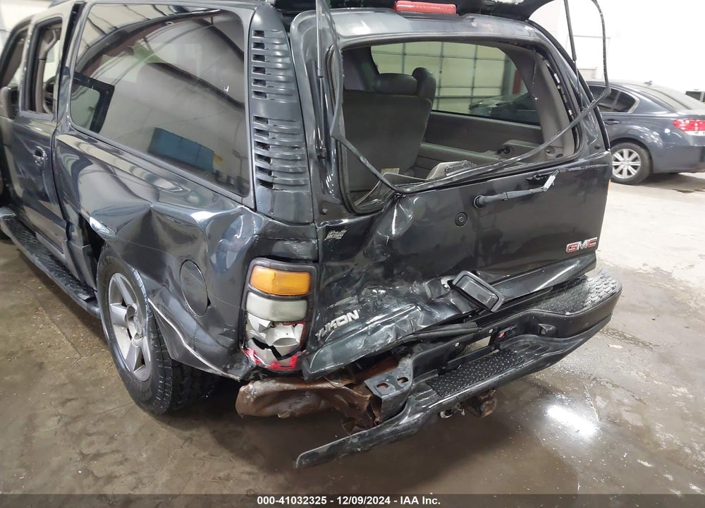 2004 GMC YUKON XL 1500 DENALI VIN: 1GKFK66U04J183826