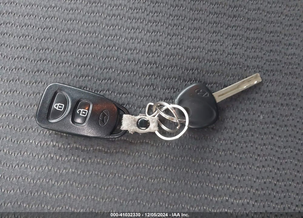 2012 HYUNDAI TUCSON GLS VIN: KM8JU3AC0CU423236