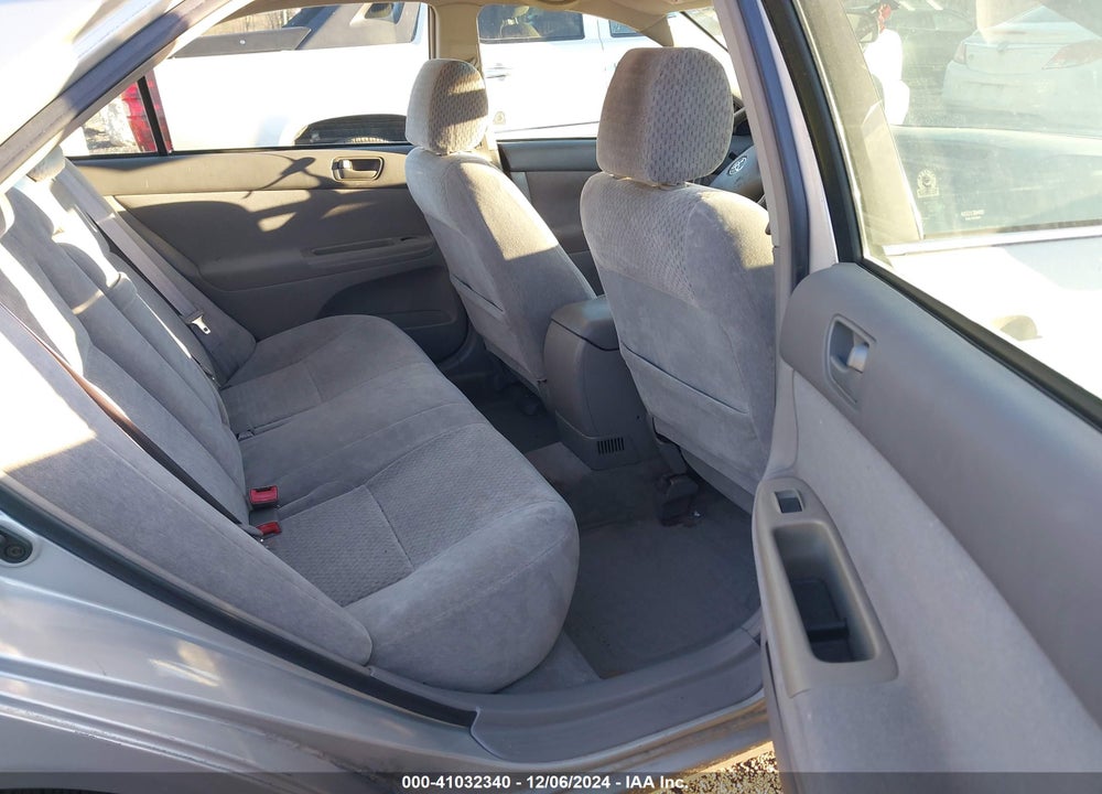 2003 TOYOTA CAMRY LE VIN: 4T1BE32K33U171618