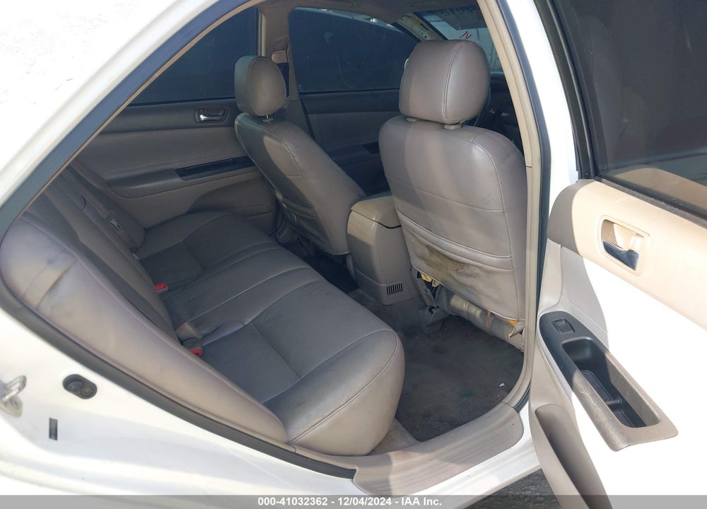 2005 TOYOTA CAMRY LE V6 VIN: 4T1BF32K75U614871