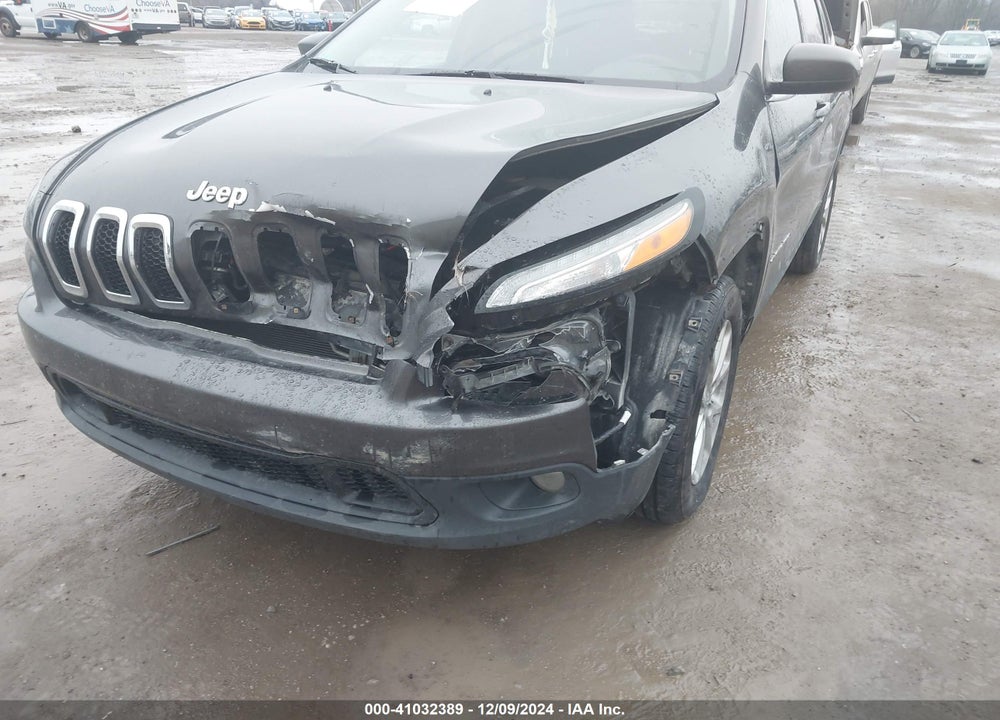 2018 JEEP CHEROKEE LATITUDE PLUS 4X4 VIN: 1C4PJMLB1JD532755