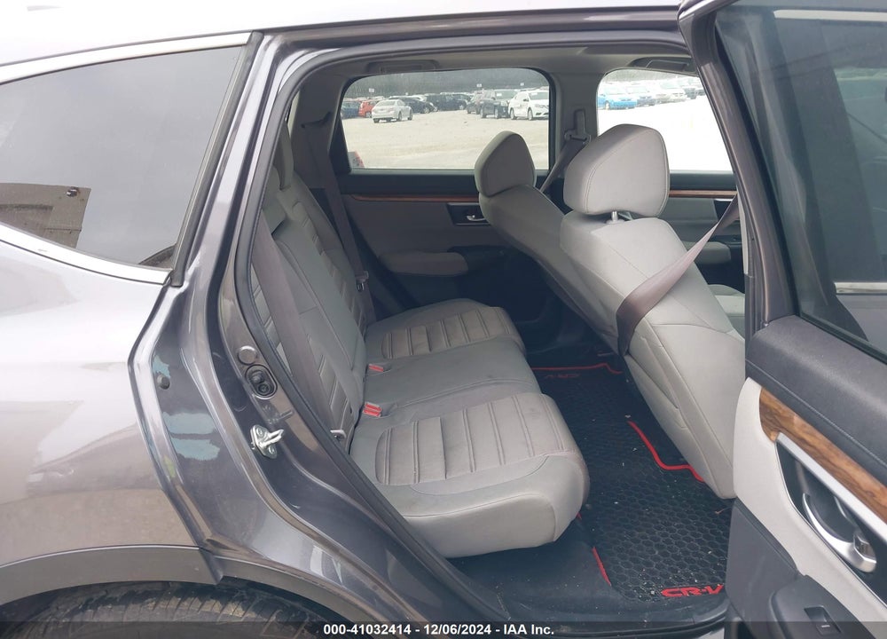 2018 HONDA CR-V VIN: 7FARW2H56JE088111