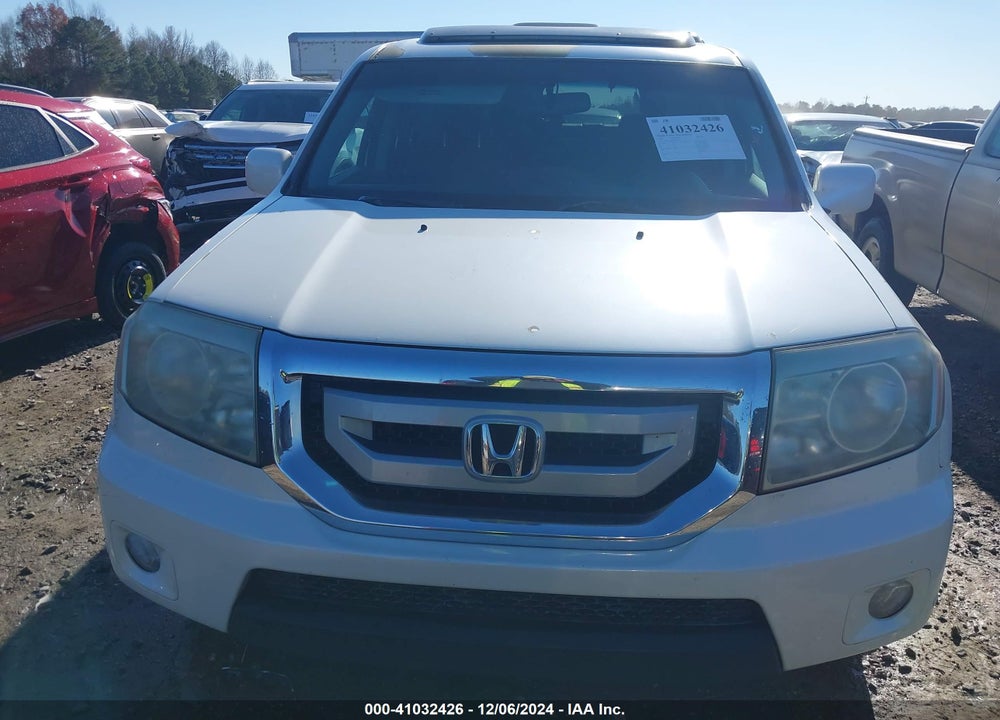 2011 HONDA PILOT TOURING VIN: 5FNYF3H99BB045951