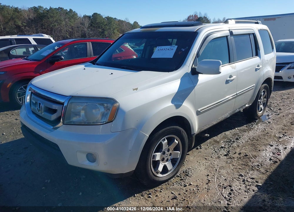 2011 HONDA PILOT TOURING VIN: 5FNYF3H99BB045951