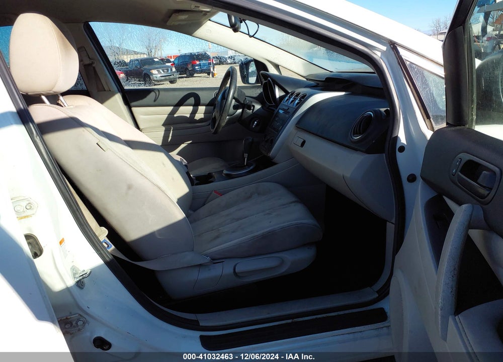 2011 MAZDA CX-7 I SV VIN: JM3ER2A58B0396125