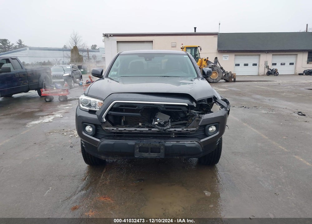 2018 TOYOTA TACOMA SR5 V6 VIN: 5TFCZ5AN7JX128092