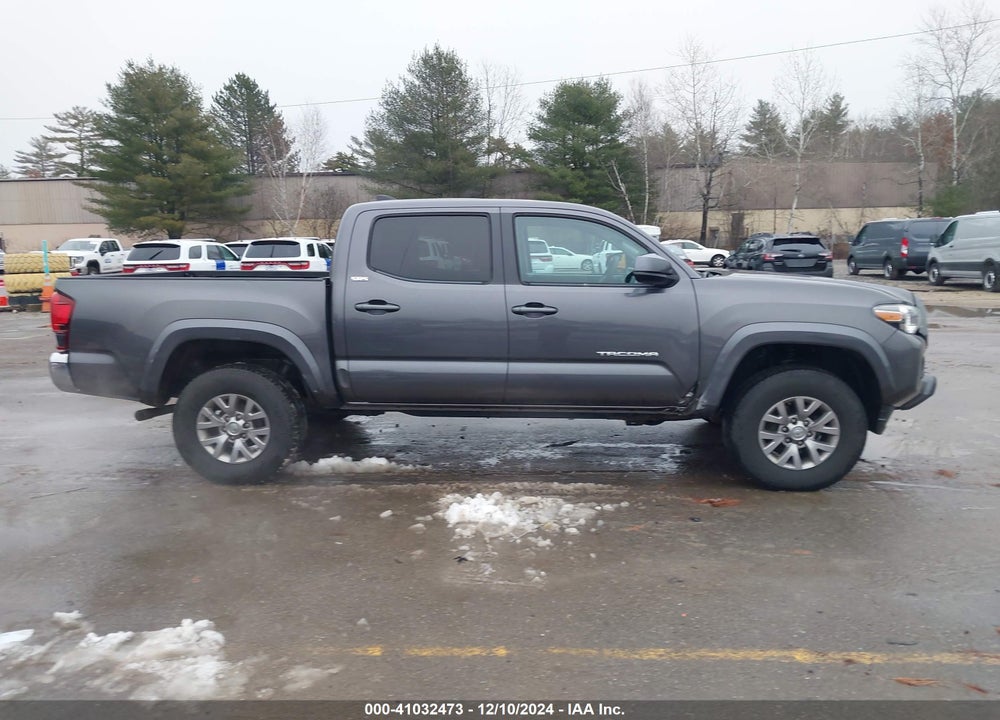 2018 TOYOTA TACOMA SR5 V6 VIN: 5TFCZ5AN7JX128092