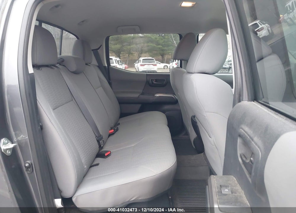2018 TOYOTA TACOMA SR5 V6 VIN: 5TFCZ5AN7JX128092