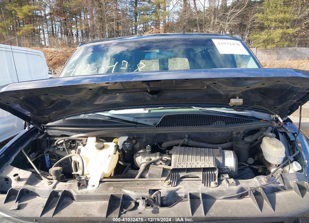 2004 CHEVROLET EXPRESS VIN: 1GCHG35U541176084