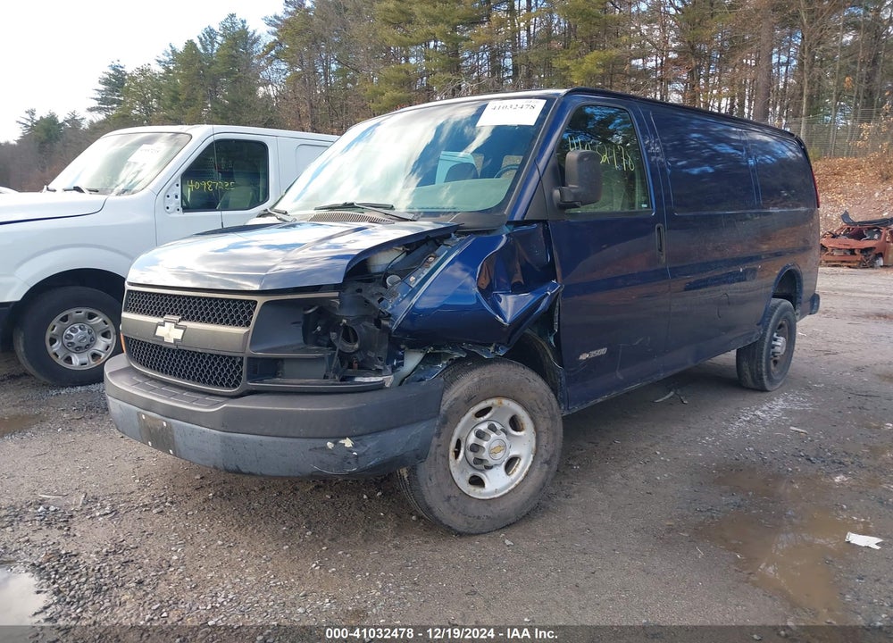 2004 CHEVROLET EXPRESS VIN: 1GCHG35U541176084