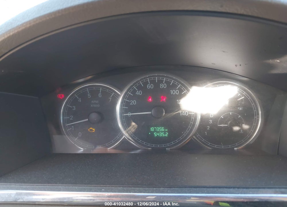 2005 BUICK LACROSSE CX VIN: 2G4WC532251329897