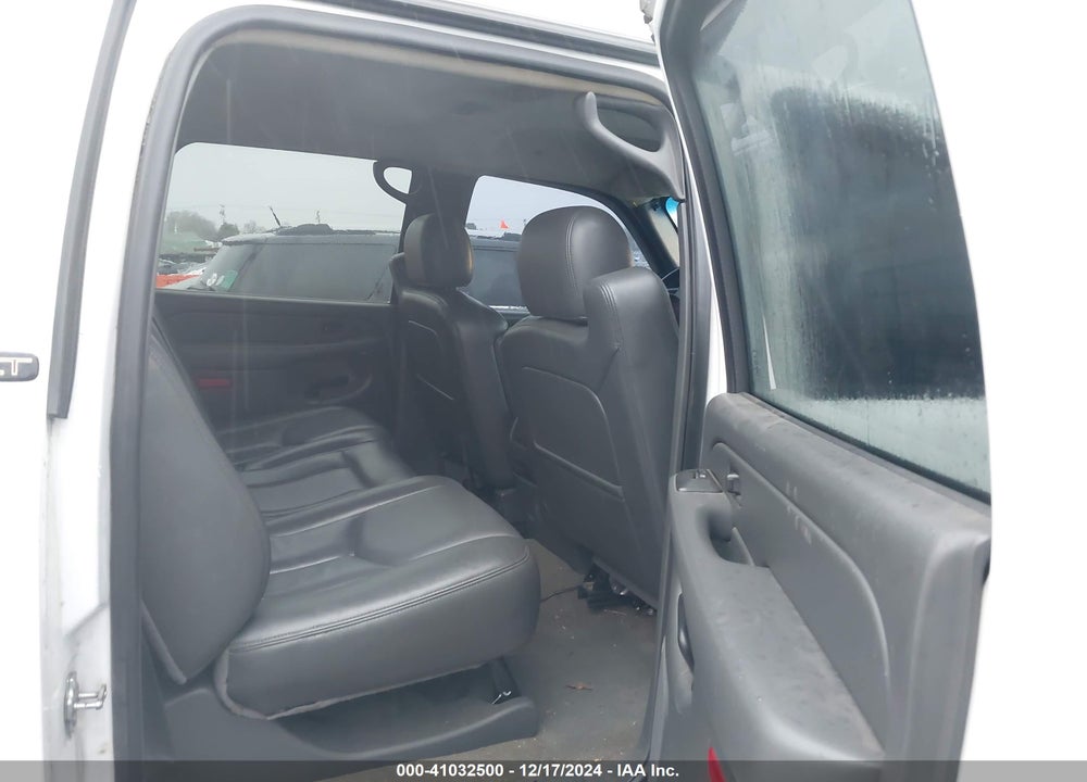 2006 CHEVROLET SILVERADO 2500HD LT3 VIN: 1GCHK23D46F191371
