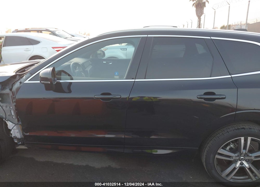 2021 VOLVO XC60 T5 MOMENTUM VIN: YV4102DK5M1860212