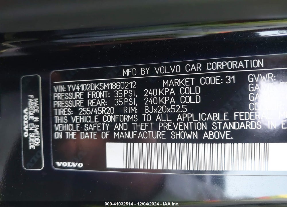 2021 VOLVO XC60 T5 MOMENTUM VIN: YV4102DK5M1860212