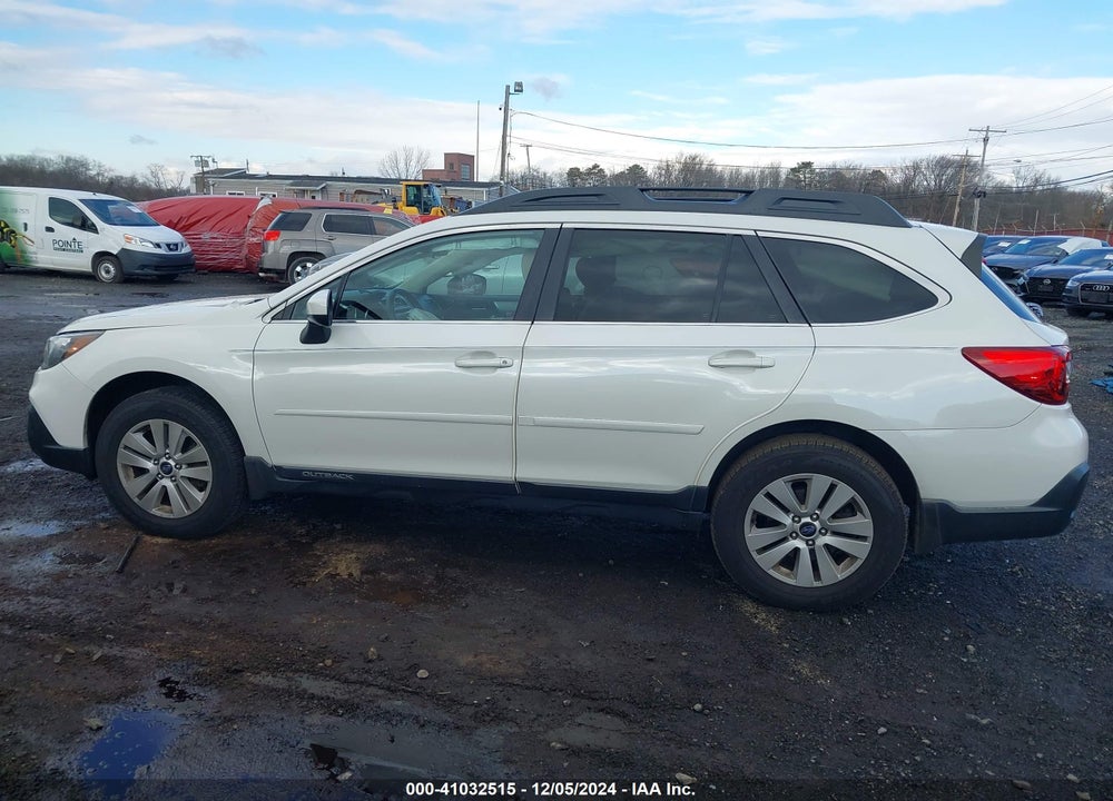 2018 SUBARU OUTBACK 2.5I PREMIUM VIN: 4S4BSACC3J3329642
