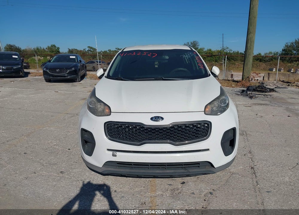 2018 KIA SPORTAGE LX VIN: KNDPM3ACXJ7353688