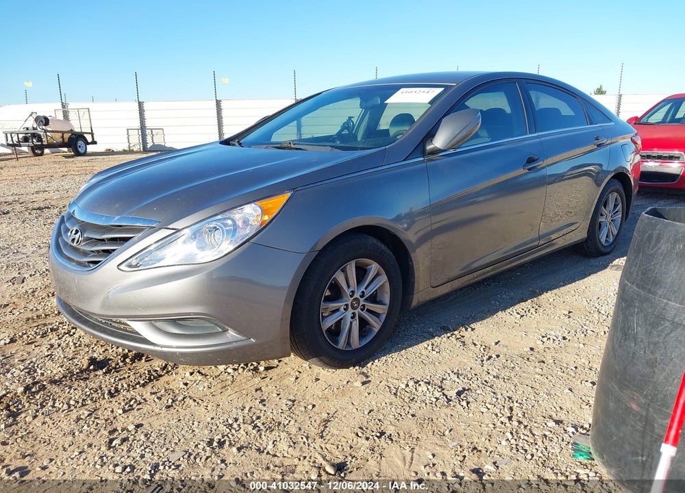 2013 HYUNDAI SONATA VIN: 5NPEB4AC2DH703270