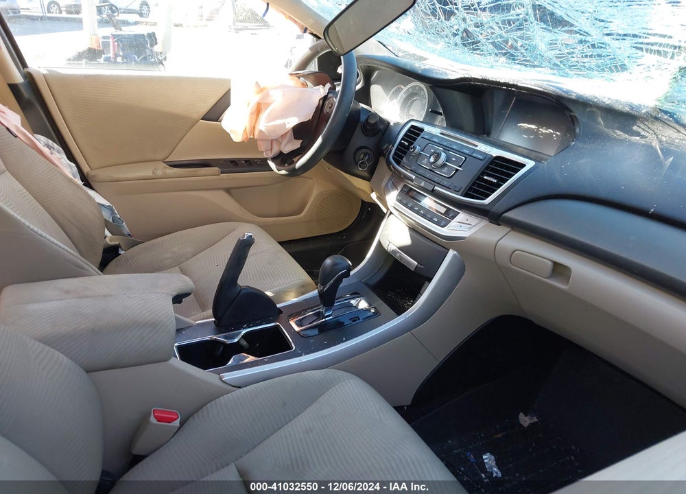 2015 HONDA ACCORD LX VIN: 1HGCR2F35FA257790