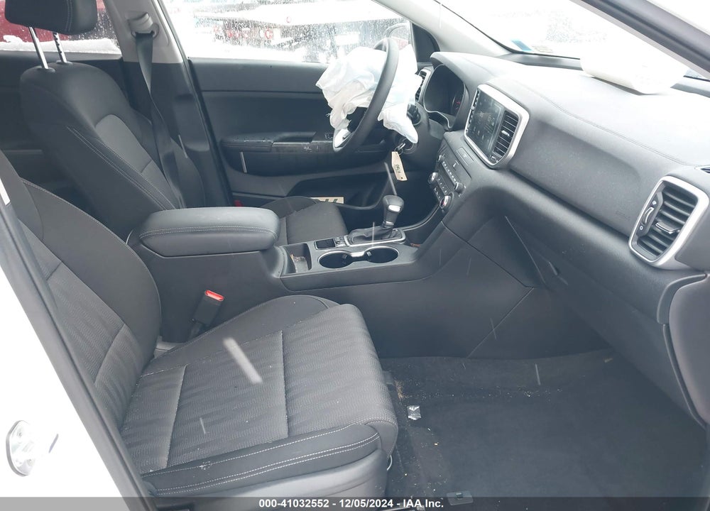 2020 KIA SPORTAGE LX VIN: KNDPMCAC8L7787918